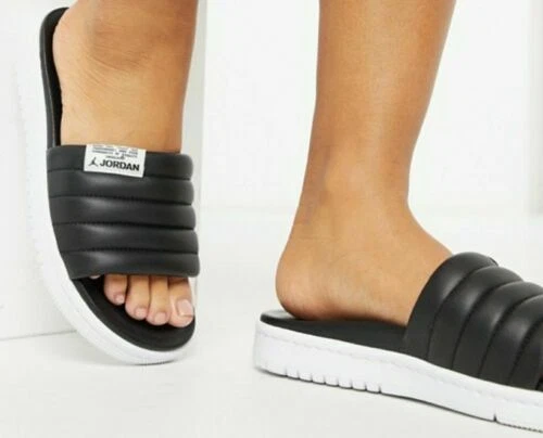 Jordan modero women's slide best sale