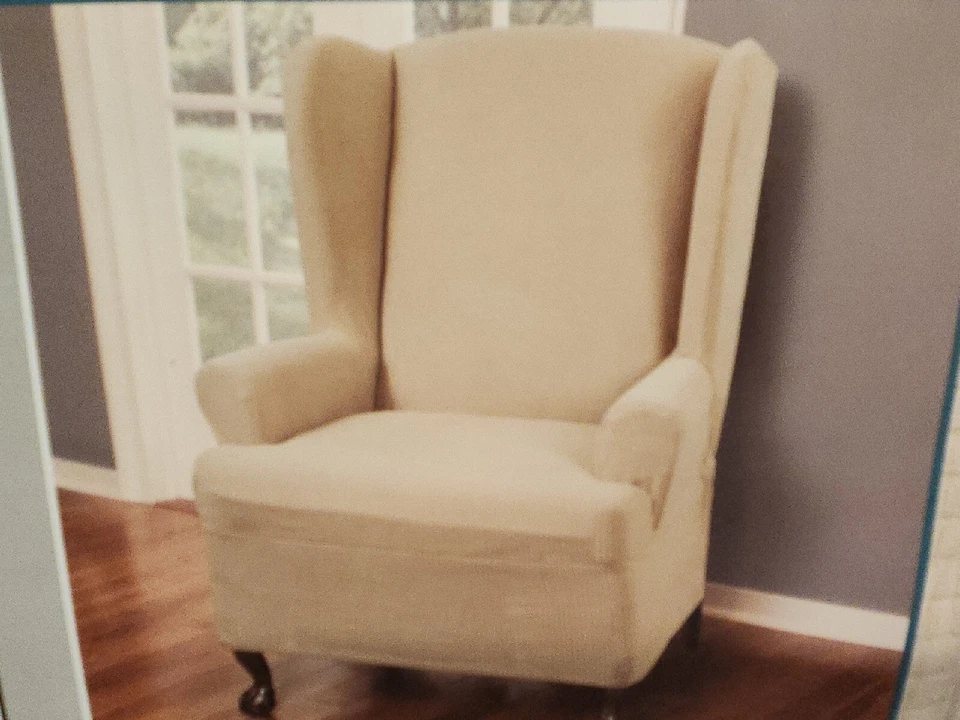 Funda protectora color crema para silla Maytex Stretch Wing Foto 2 de 4