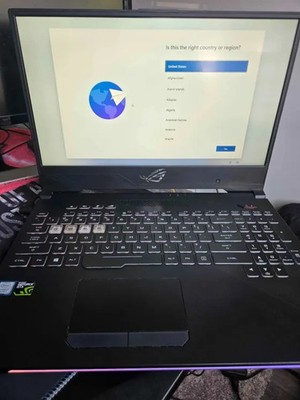 Asus ROG Strix Hero II 15.6'' 144hz i7-8750H 16GB RAM 1TB HDD GeForce GTX 1060!