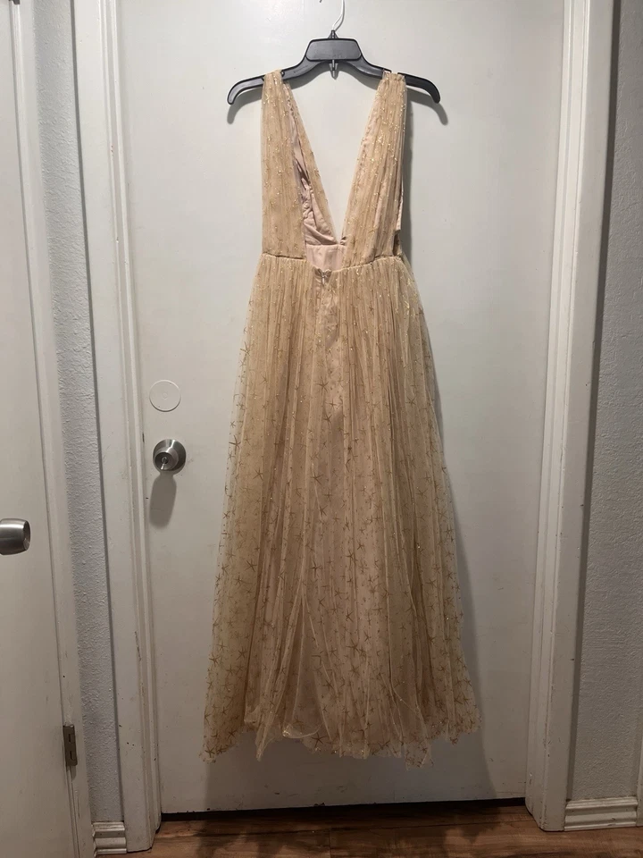 BHLDN Deep Plunge Champagne Gold Wedding/ Event Dress  Size 4 Altered  - Image 4 of 4