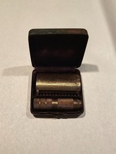 Antique Belvedere Germany Safety Razor Travel Set Case Blades – 1920s Open Comb