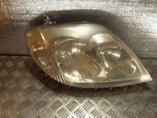 TOYOTA COROLLA Estate E12 Scheinwerfer vorne rechts 2.00 Diesel 2003 33835077