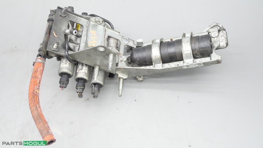 Maserati Quattroporte Spyder M138 Transmission Power Unit Accumulator 179140 OEM