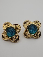 Vintage Retro Gold Tone Molded Lucite Plastic Green Rose Clip On Earrings
