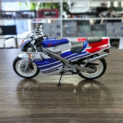 AOSHIMA 1/12 Scale HONDA NSR 250R Blue/White Motorcycle Diecast Model Toy