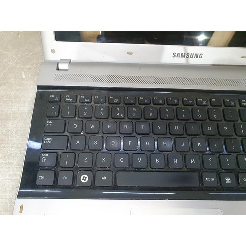 Samsung NP-S3511 Laptop Silver Wi-Fi 15.6" LCD Display Intel Pentium - For Parts - Picture 6 of 22