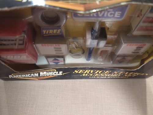 2001 RC ERTL AMERICAN MUSCLE Service Station accessory set 1:18 scale  - Picture 6 of 8