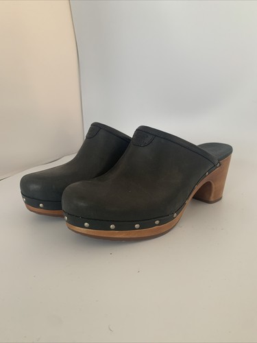 Ugg Clogs Mules Black Leather UK5.5.