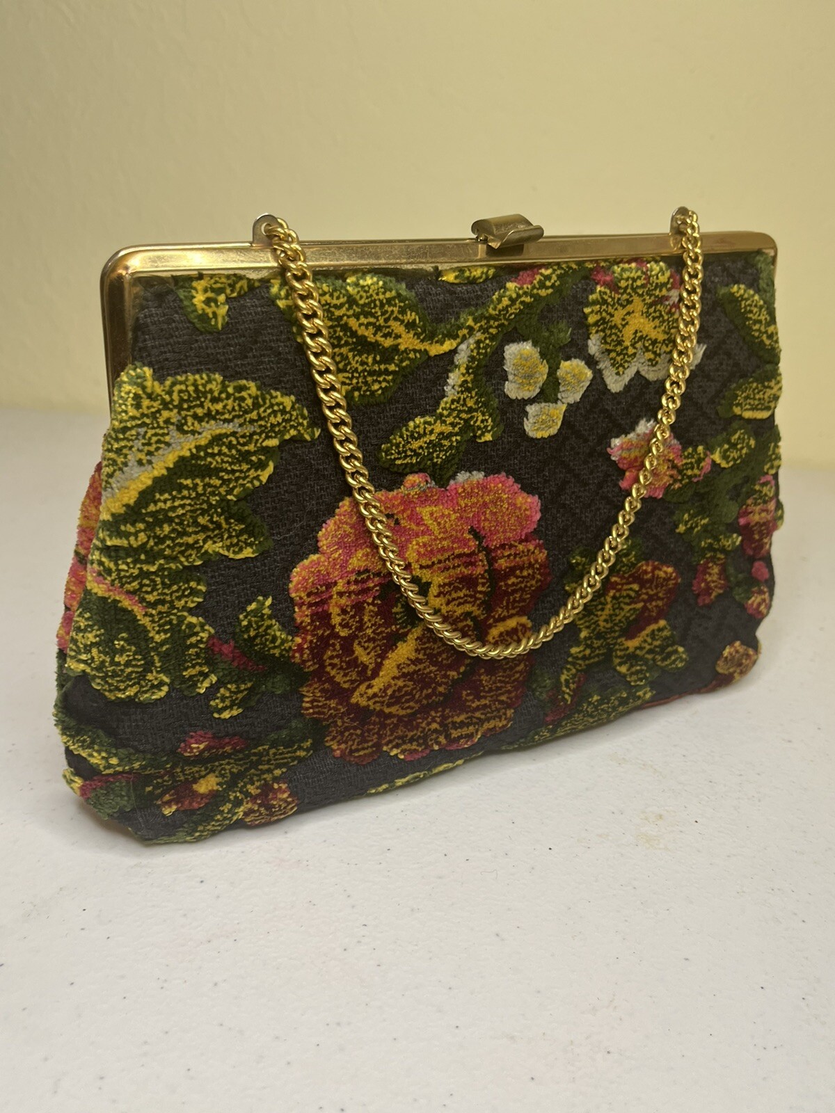 Vintage verdi handbag carpet Gem