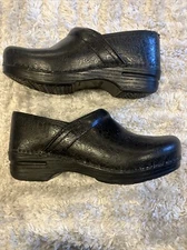 Women’s Dansko Clog, Size 39, Black with Imprint