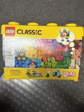 LEGO CLASSIC: Lego Large Creative Brick Box (10698)