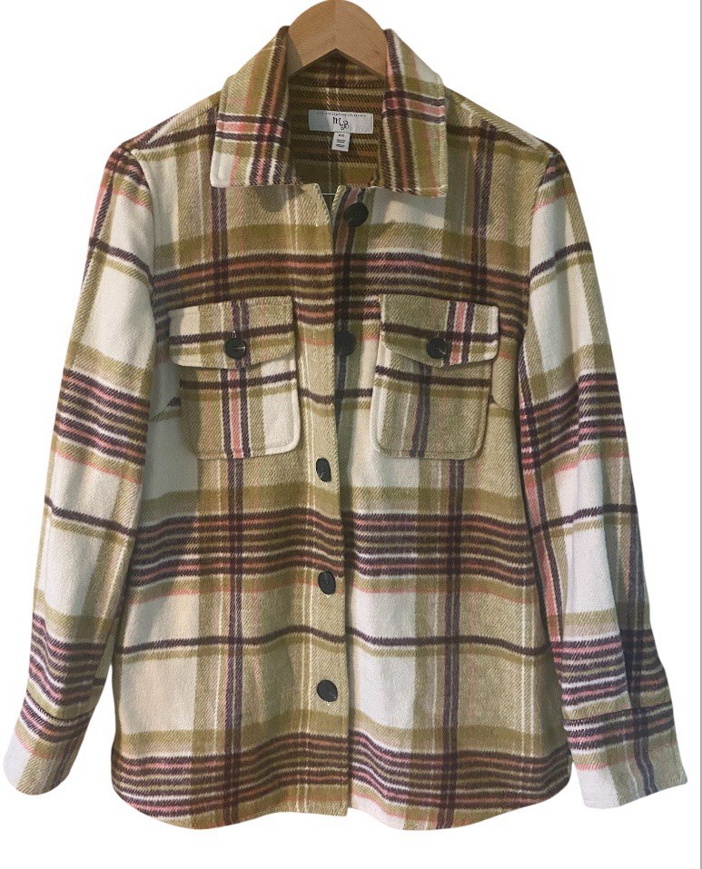 Women's Small Shacket - Stylish Button-Up Shirt Jacket Blend from Mainstream Boutique