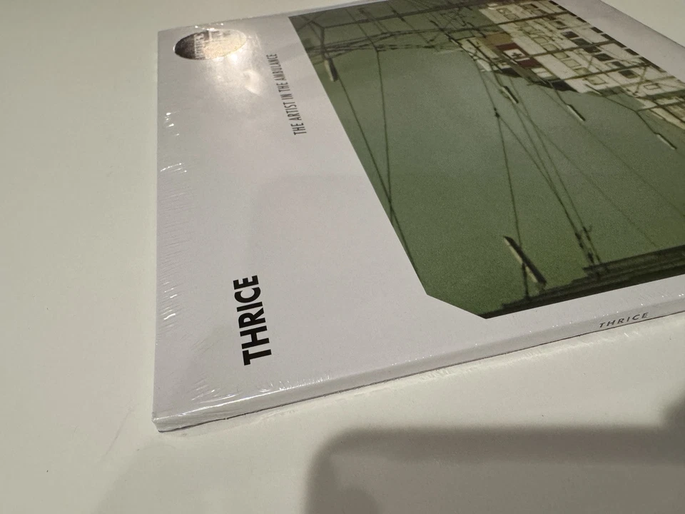 Thrice The Artist In The Ambulance New Sealed 2x Vinyl LP 2016 Hot Topic Variant - Image 3 of 4