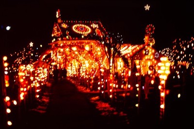 NOV 1971 Christmas Village Slide BQ-B