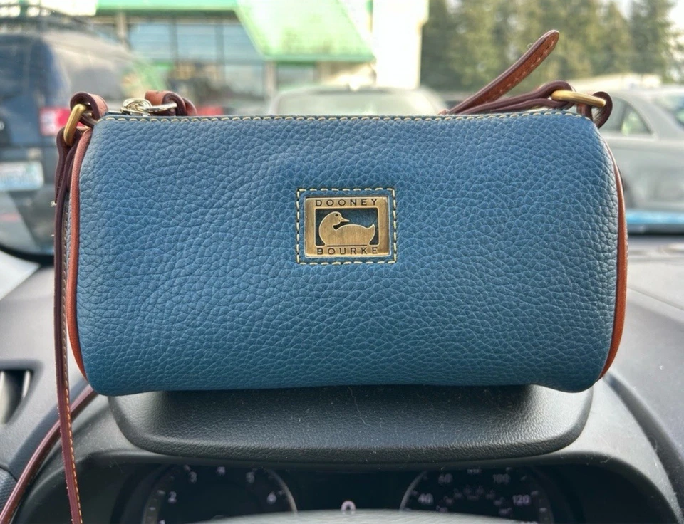 Bandolera Dooney & Bourke Dillen barril pequeño Foto 2 de 4