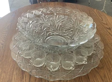 Vintage LE SMITH Holiday Glass Punch Bowl & Tray w/ 15 Cups