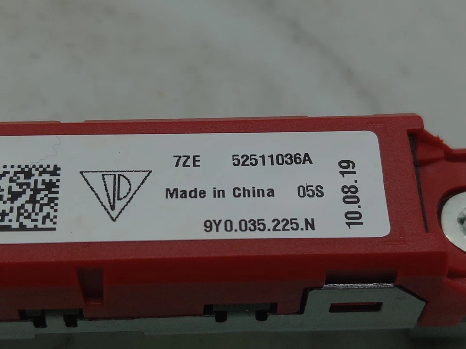 Antena PORSCHE CAYENNE 2017-2025 9Y0035225N Foto 2 de 4