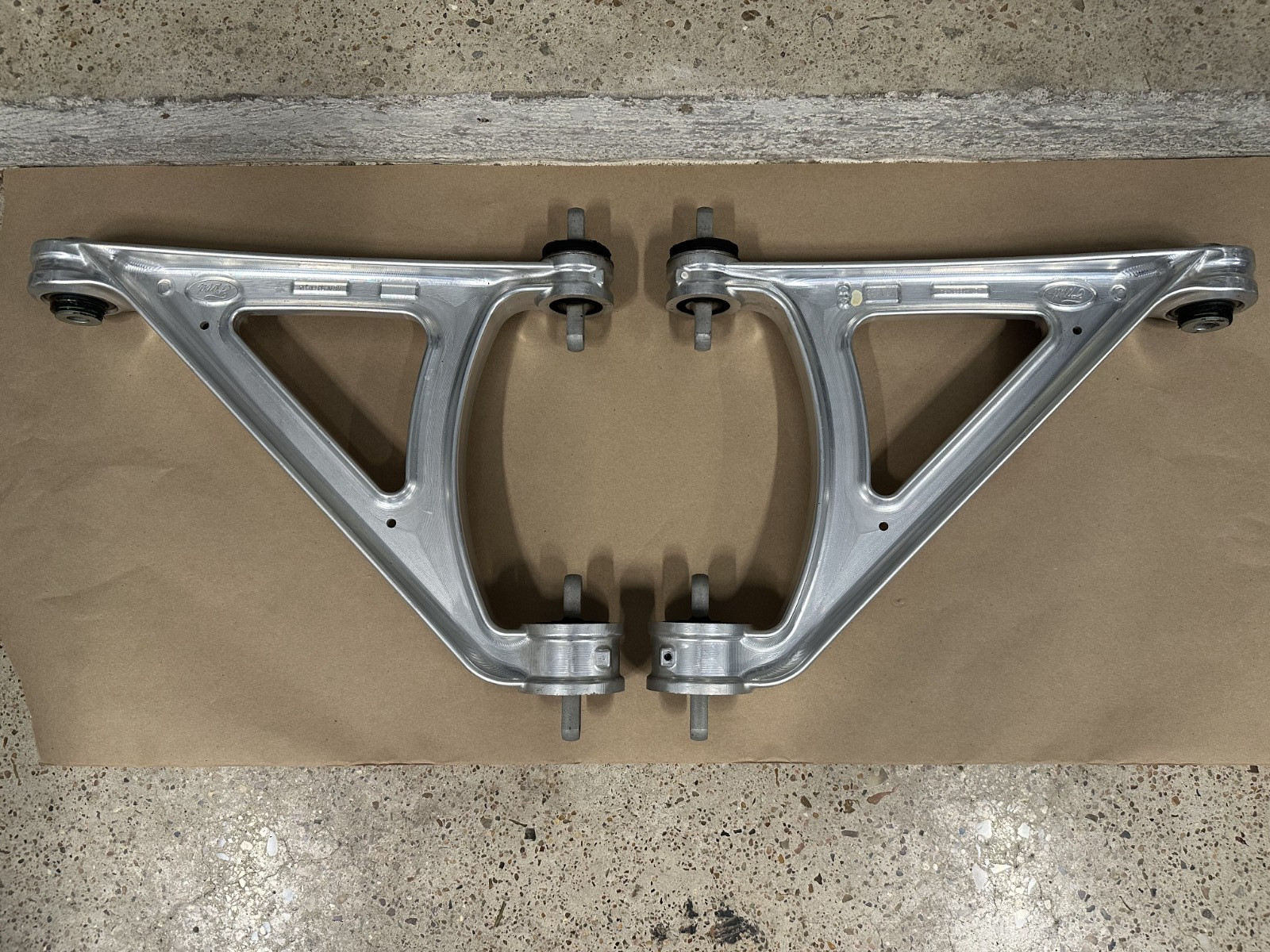 2005 2006 Ford GT Supercar OEM billet aluminum lower rear control arms pair new
