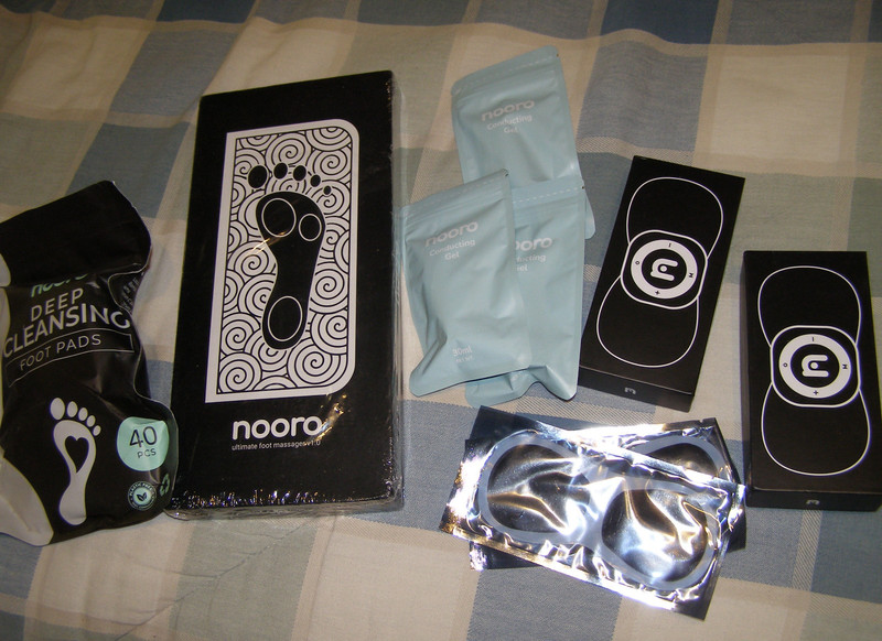 Nooro Ultimate Foot Massager v1.0 EMS + accessories LOT
