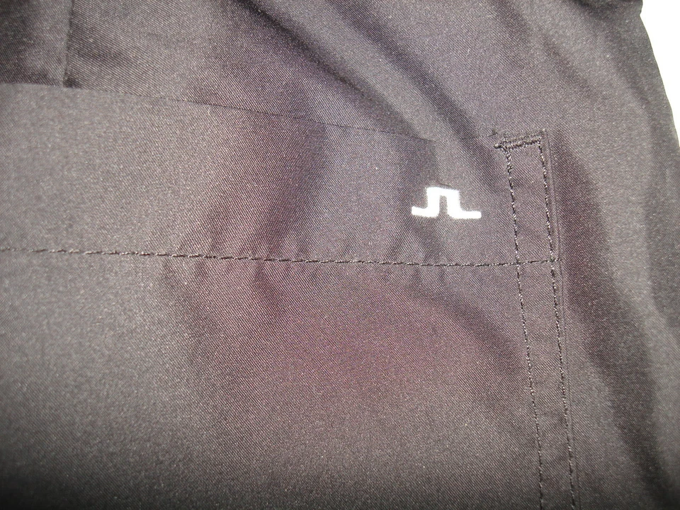 Шорты для гольфа плоские передние стандартного покроя черные полиэтиленовые J Lindeberg размер 36/11 дюйма по внутреннему шву - Изображение 3 из 4