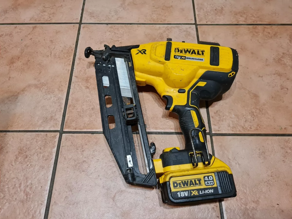 Dewalt xr nail gun outlet