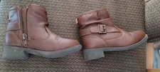 OshKosh B'Gosh Brown Leather Boot - SIZE 8