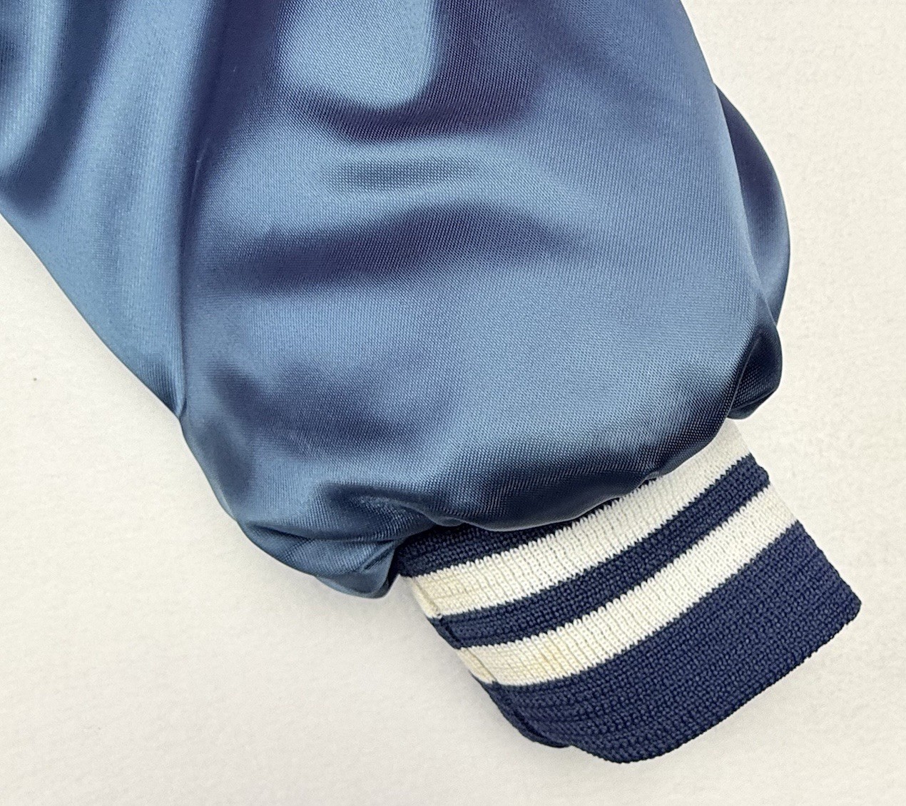 Vintage Auburn Sportswear Satin Jacket Men’s XL Royal Blue Shiny Made USA Snap