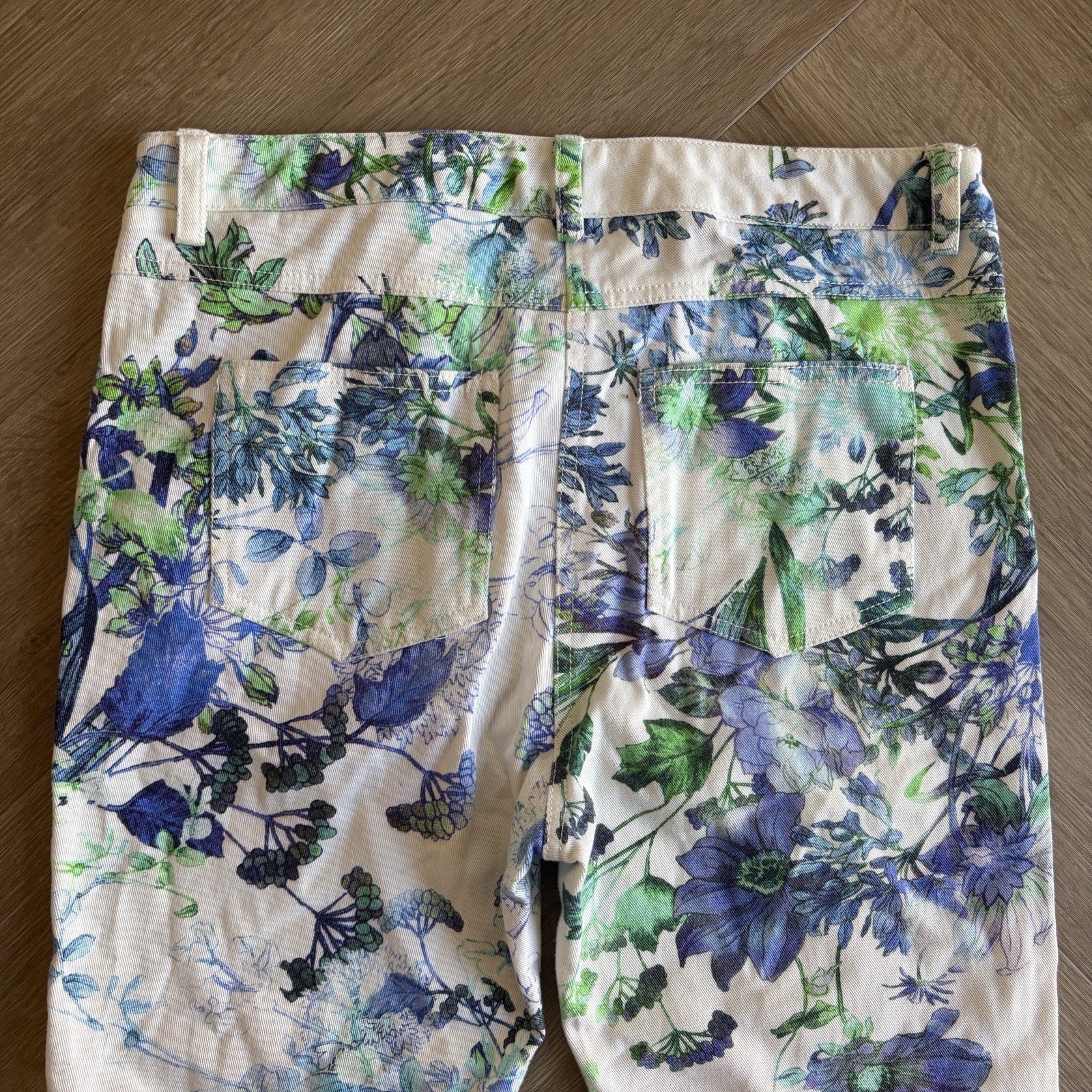 Viyella White Blue Floral Watercolour Print Women's Crop Capri Jeans Size UK 8 image 7