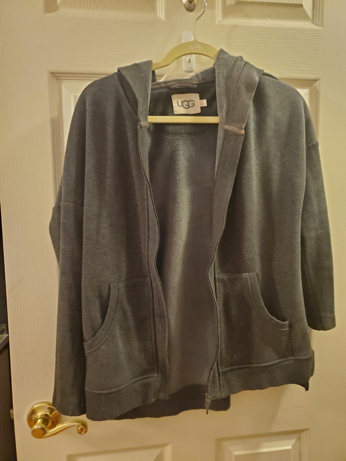 UGG Sweatshirt - image 8