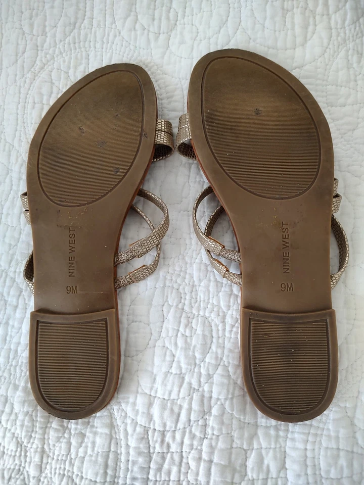 Nine West Sandals Women's Size 7 Brown Gold Leather - Image 4 of 4