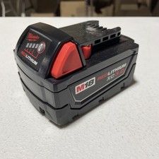 Milwaukee 48-11-1828 M18 REDLITHIUM XC 3.0 Battery - Mint PZ2003718