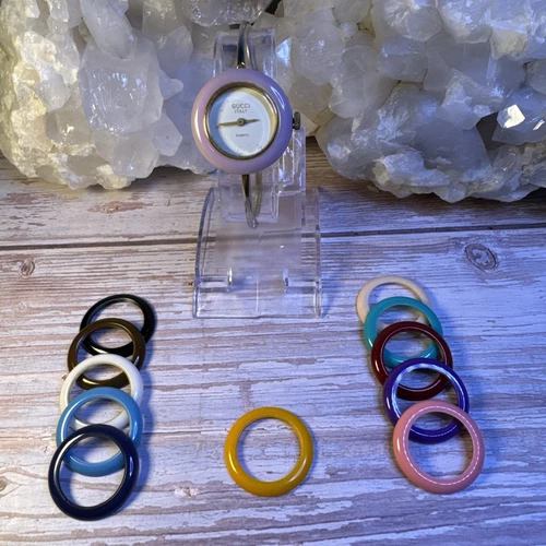 Orologio Gucci Lunetta Cambio Made in Italy Ha Bisogno di Batteria (AT325 20)