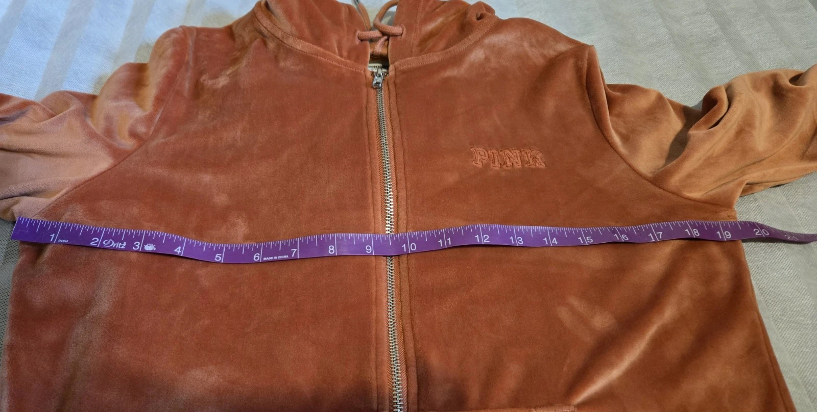 UNDERCOVER Felpa con cappuccio Victoria's Secret rosa velluto zip davanti arancione piccola