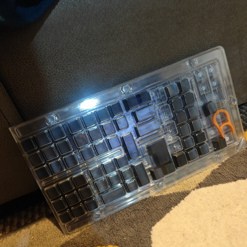 XVX Shine through Keycaps 136 Light Black