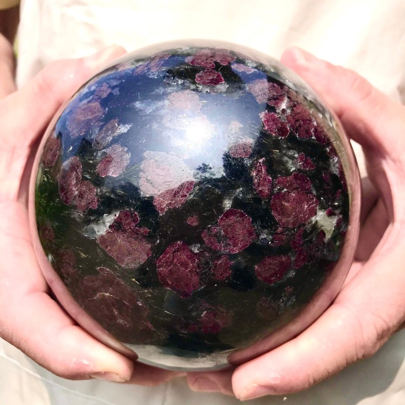 3770g  Natural garnet crystal ball quartz crystal energy ball Reiki healing