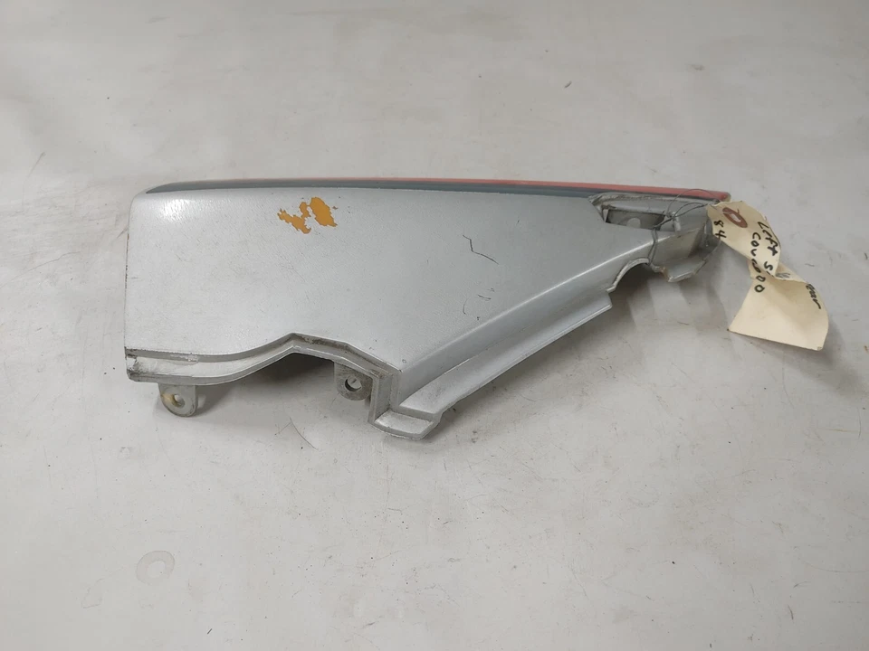 84 85 Capó Carenado trasero izquierdo Yamaha FJ600 FJ 600 33M-2163A-00 Foto 2 de 4