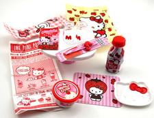 NEW MGA Miniverse Make It Mini Food Hello Kitty Series 1 Strawberry Milk