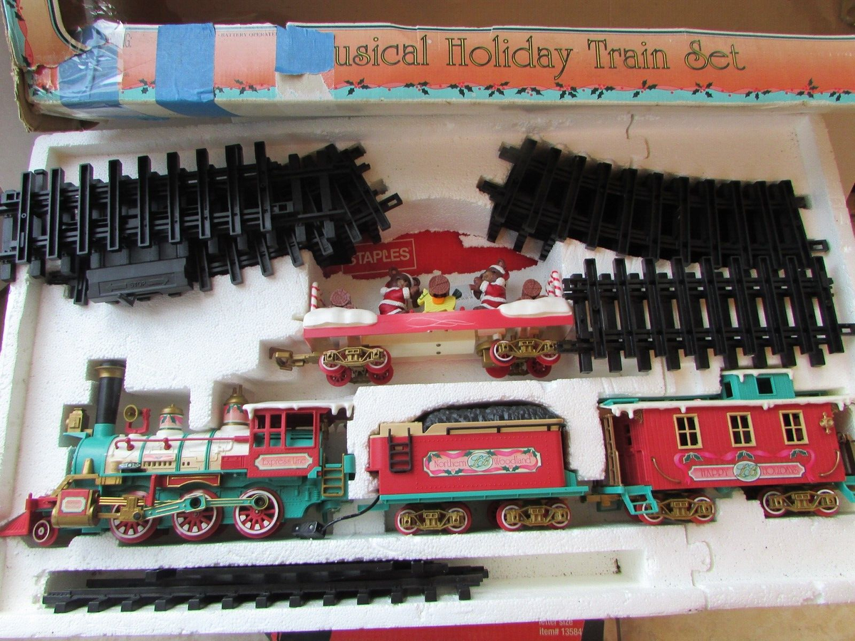 New Bright 181 Logger Bears Animated Musical Holiday Train Set