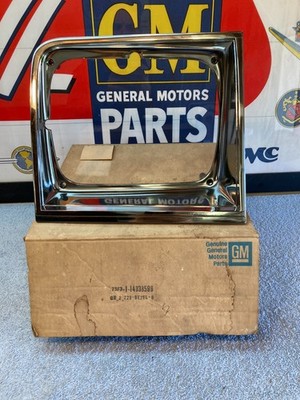 1981 1982 81 82 Chevy Chevrolet Chevette NOS Headlight Bezel