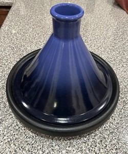 Le Creuset Tagine 16 - Cassis Blue Purple 1.5 Qt Cast Bottom & Ceramic Top