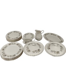 H.Aynsley Staffordshire England Fine China Dinner Set Gold Rim Vintage Preloved