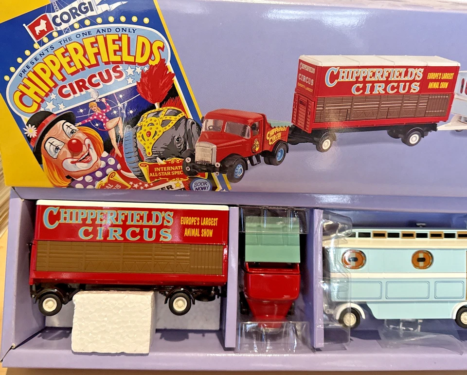 CORGI CLASSICS #97885 CHIPPERFIELDS CIRCUS SCAMMELL HIGHWAYMAN TRAILER & CARAVAN - Image 2 of 4