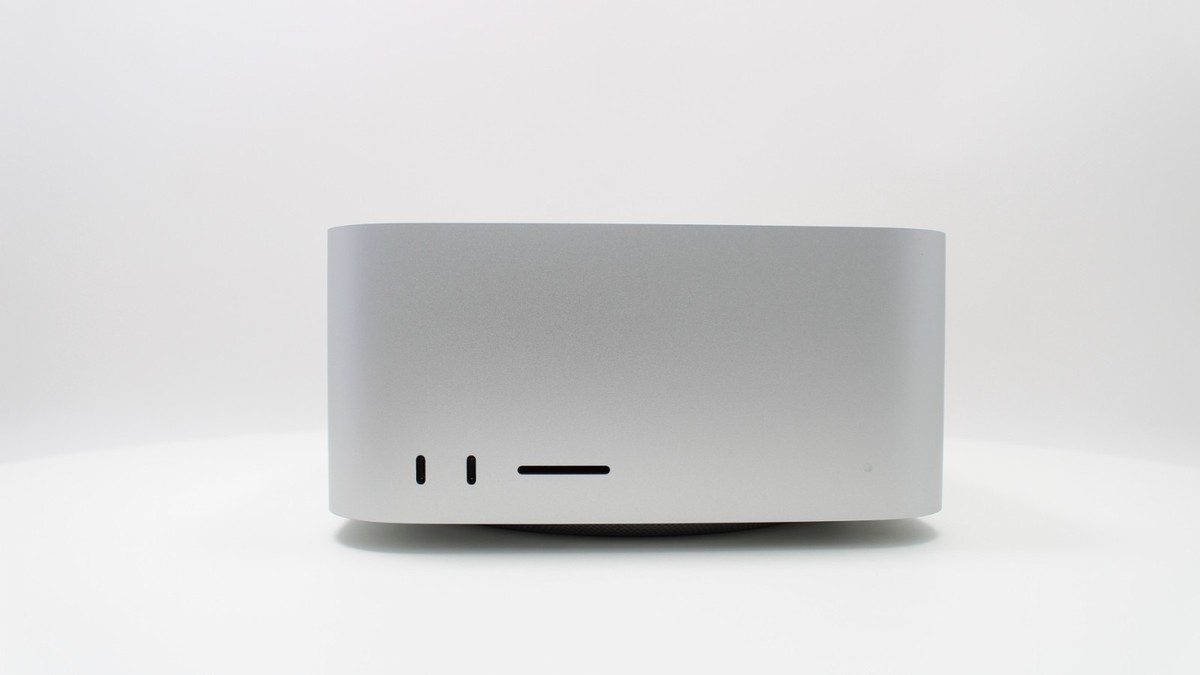 Mac Studio M1Max 2022(CPU/GPU32/メモリ 64GB Mac Studio (2022) – Apple M1 Max 32-Core GPU – 64GB RAM • 2TB, 4TB