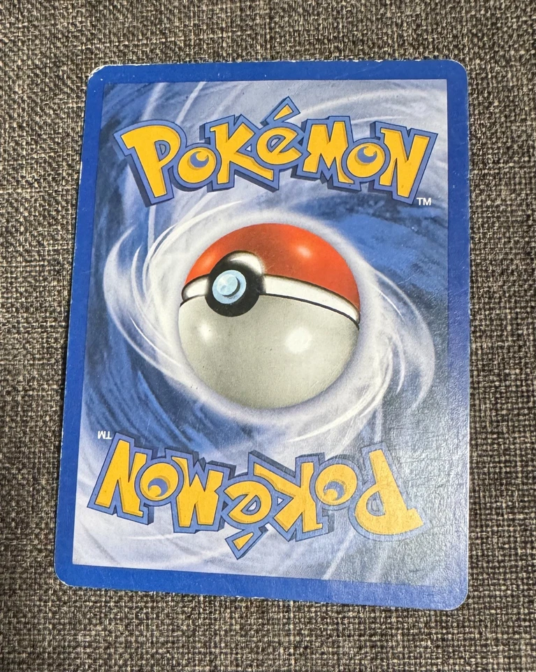 Charizard Pokémon TCG Base Set II #4 Holo Rare Card 4/130 - Image 2 of 4