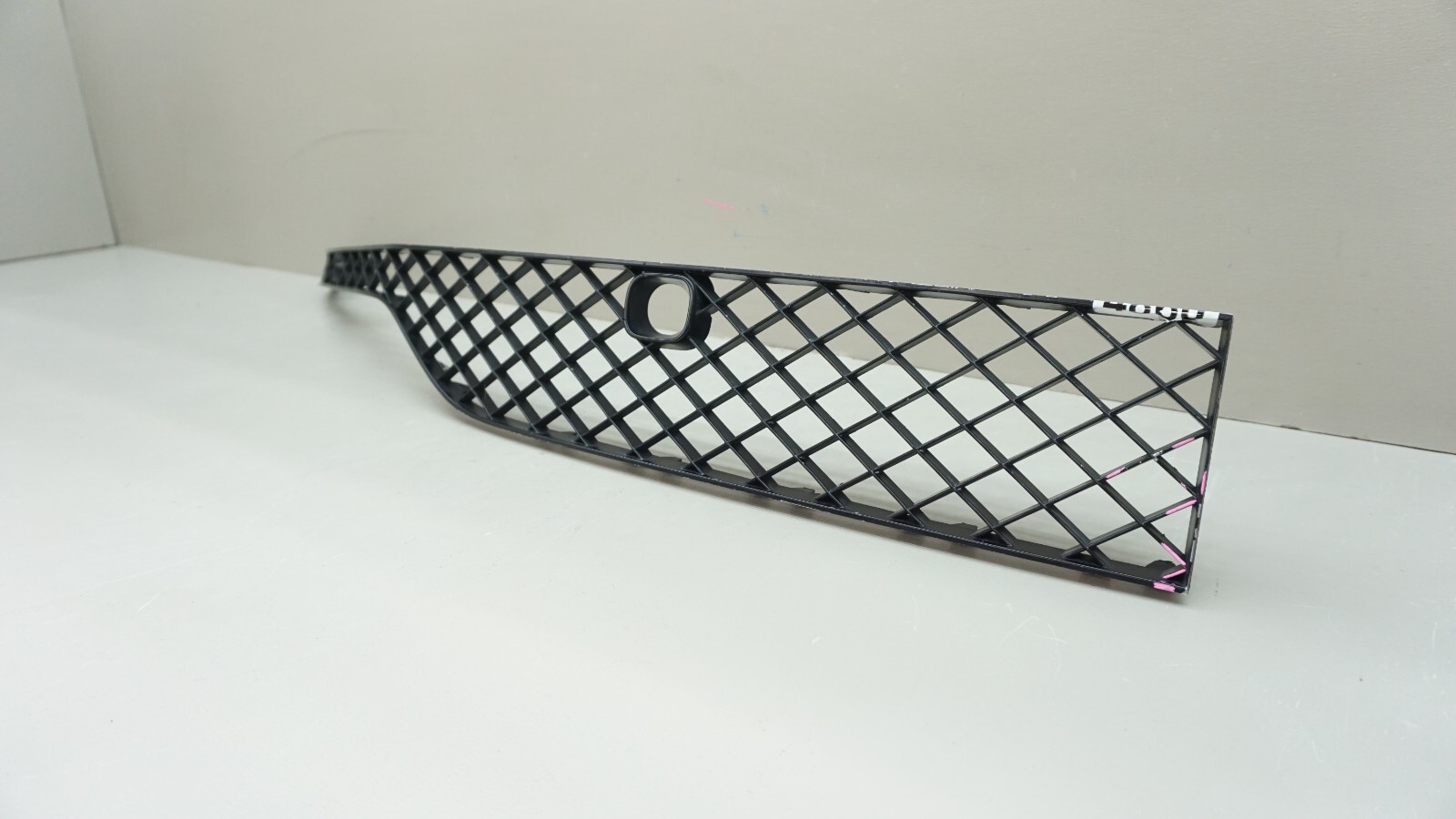 2016-2019 BENTLEY BENTAYGA FRONT RIGHT GRILLE 36A807681 OEM