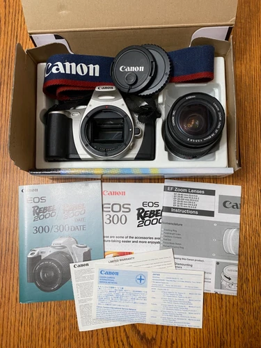 Canon EOS Rebel 2000 kit real film camera 35mm zoom lens 28-80mm