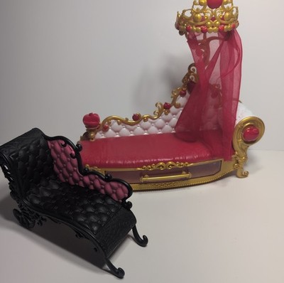 Ever After High Apple White Fainting Couch Monster High Freaky Fusion Chaise Lot