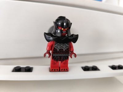 Lego  Nexo Knights - nex043 Crust Smasher - Armored Chest, Red Legs, Black Shoul