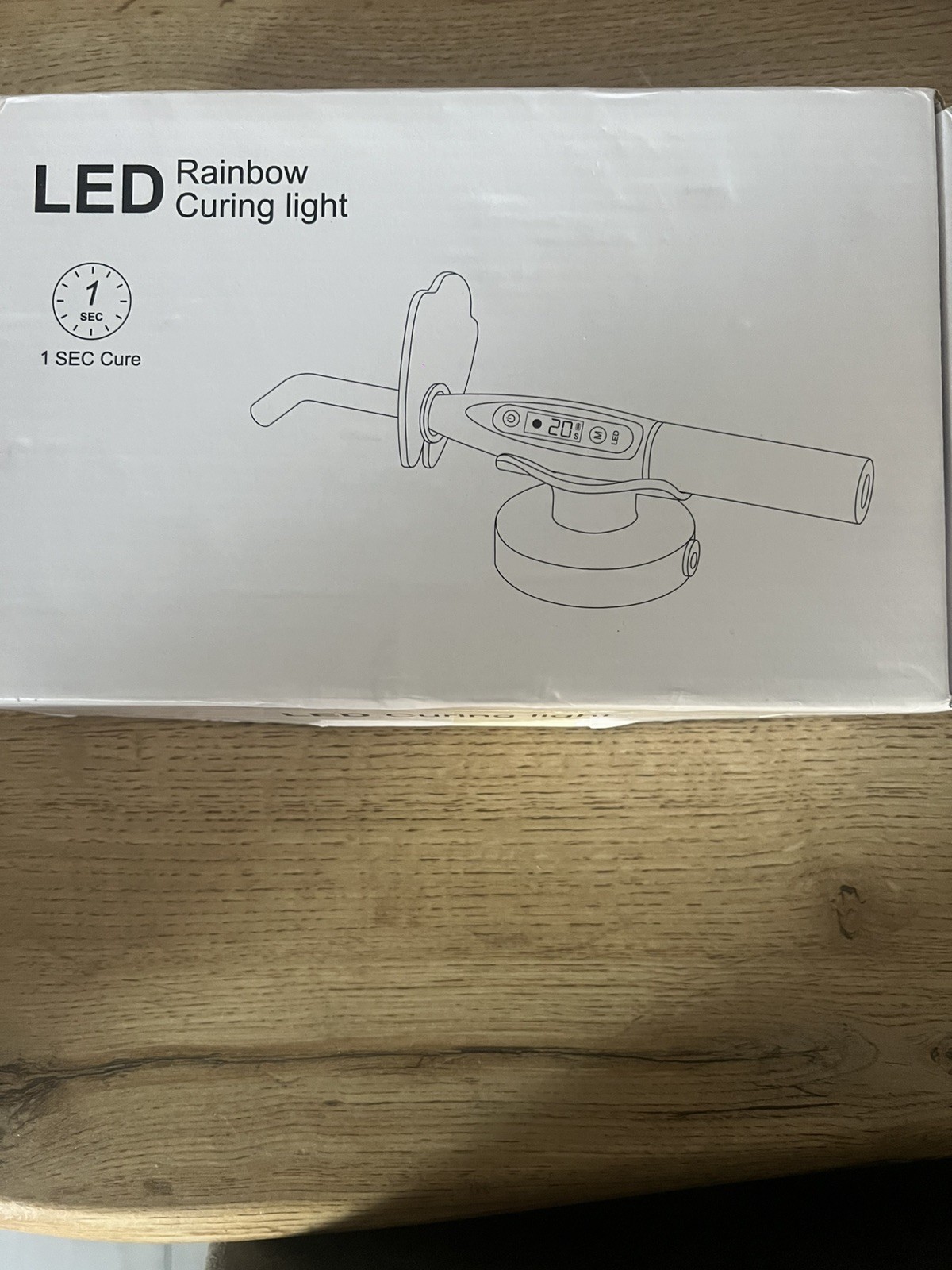 Lampe LED de photopolymérisation dentaire sans fil pour éviter le retrait des composites résines