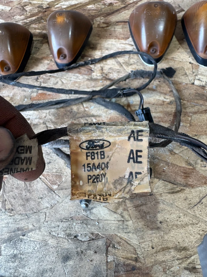 1999-2003 Ford F350 OEM Roof Cab Lights Amber Marker Lights with Harness F81B - Image 2 of 4